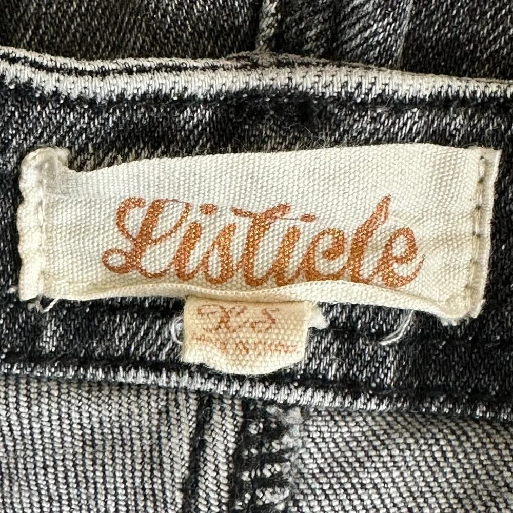 Listicle High Rise Acid Wash Denim Cut Off Shorts Grey Edgy Frayed Hem Size XS